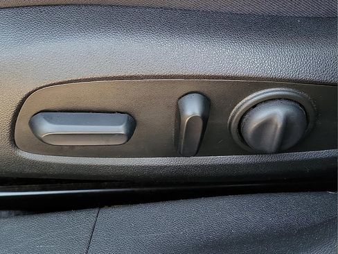 Used 2023 Chevrolet Malibu LT image 13