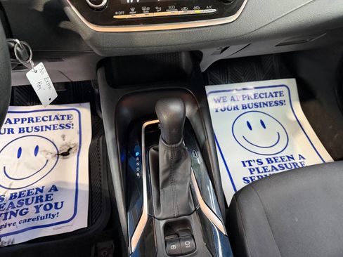 Used 2020 Toyota Corolla LE image 23