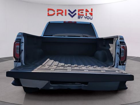 Used 2018 GMC Sierra 1500 SLT w/ Texas SLT Premium Package image 9