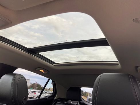 Used 2023 Buick Encore GX Essence w/ Experience Buick Package image 15