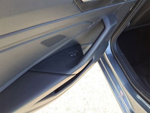 Used 2022 Volkswagen Jetta SEL image 12