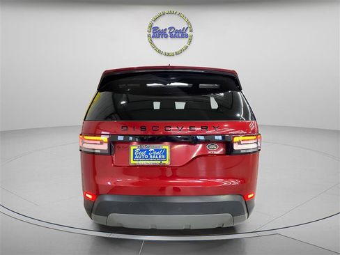 Used 2017 Land Rover Discovery SE image 6