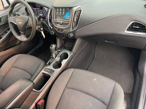 Used 2016 Chevrolet Cruze LT FWD image 27