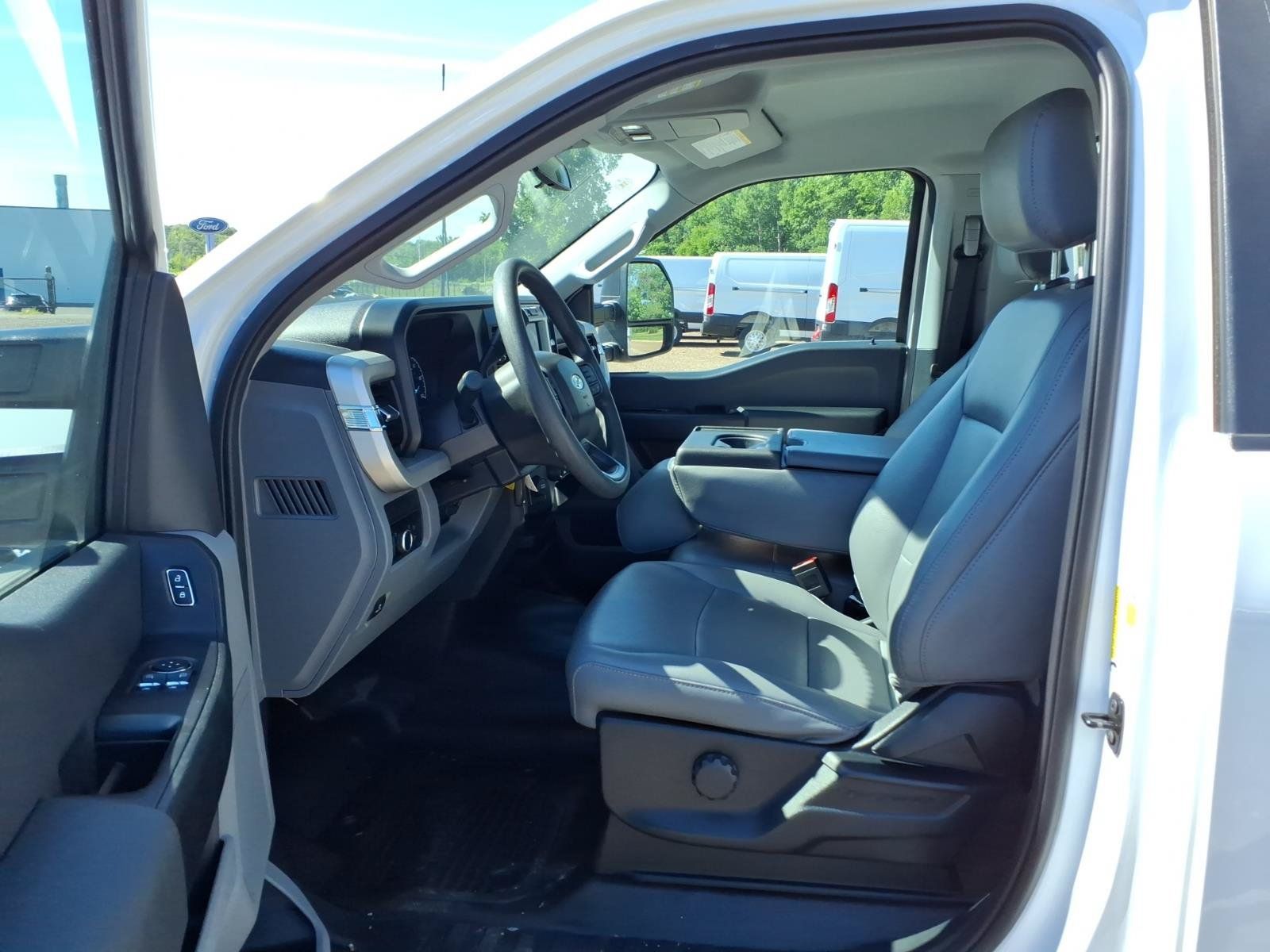Used 2024 Ford F250 XL RWD image 10
