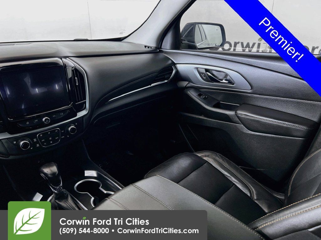 Used 2021 Chevrolet Traverse Premier w/ LPO, Blackout Package AWD/4WD image 29