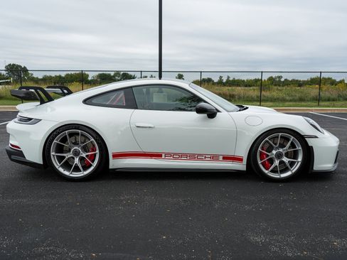 Used 2023 Porsche 911 GT3 w/ Extended Leather Package RWD image 4