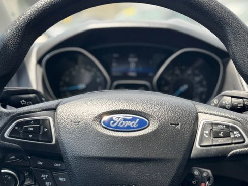 Used 2016 Ford Focus SE image 34