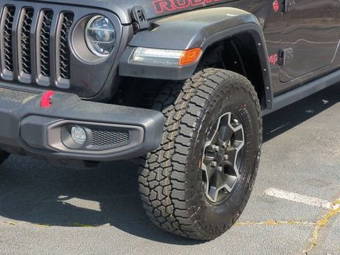 Used 2021 Jeep Gladiator Rubicon AWD/4WD image 9