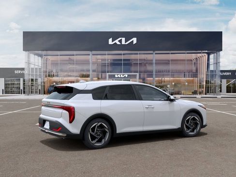 New 2026 Kia K4 EX image 6