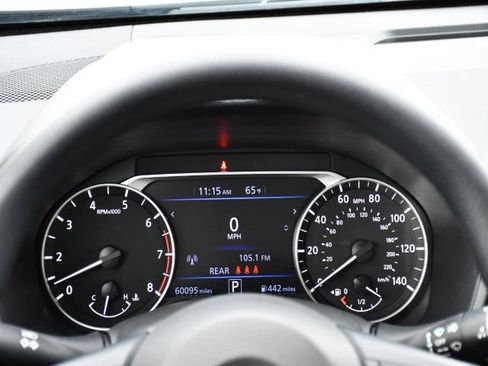 Used 2024 Nissan Altima 2.5 SV FWD image 24