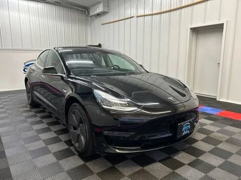 Used 2019 Tesla Model 3 Standard Range Plus RWD image 2