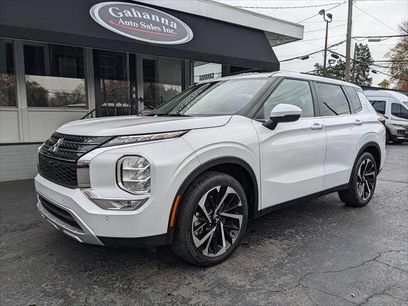 Used 2024 Mitsubishi Outlander SE