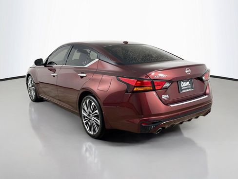 Used 2023 Nissan Altima 2.5 SL FWD image 10