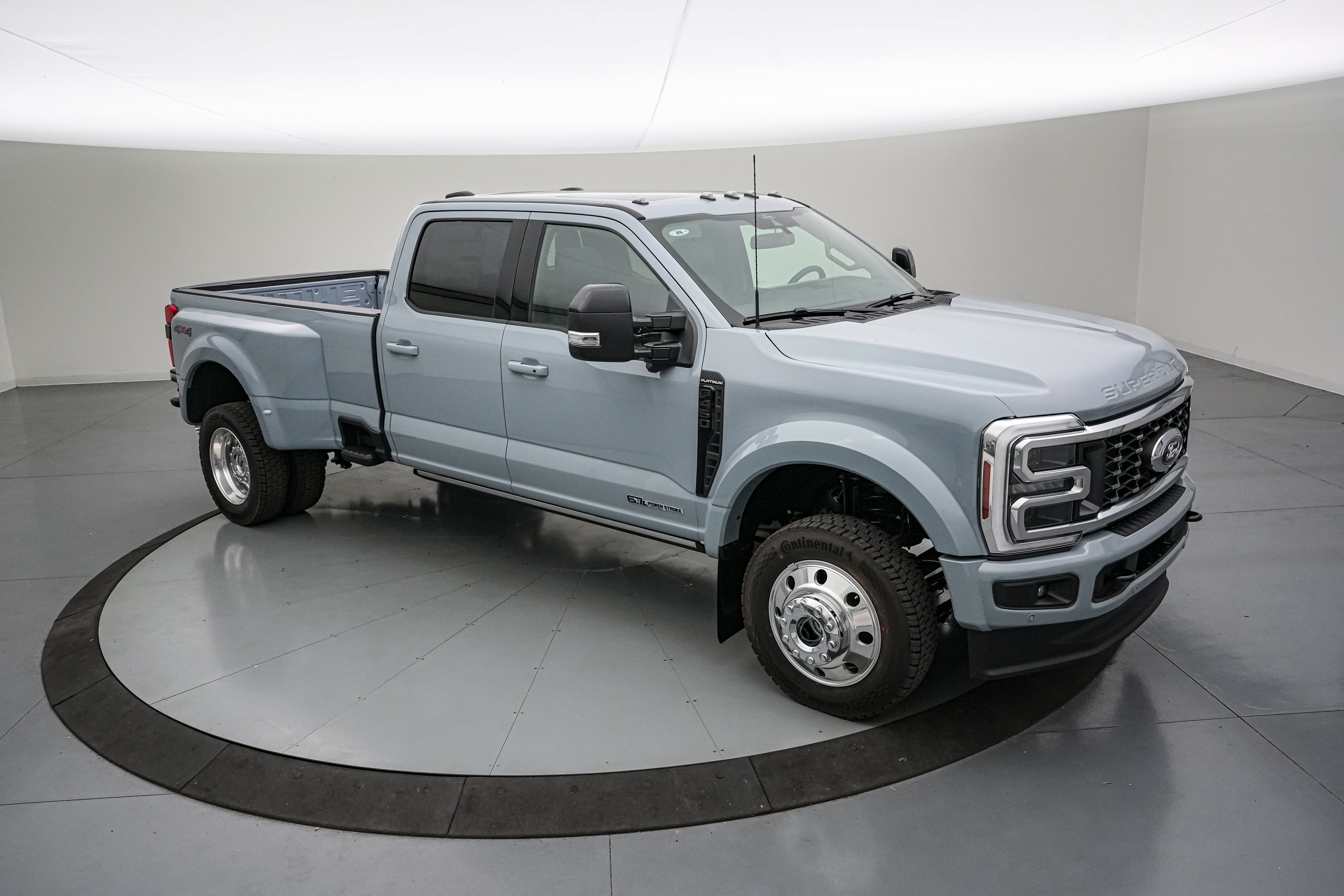 New 2026 Ford F450 Platinum AWD/4WD image 2