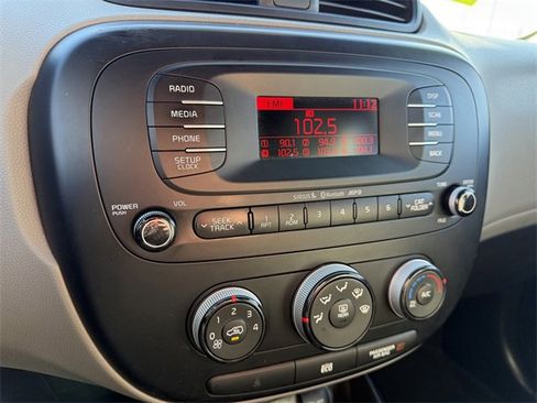 Used 2014 Kia Soul + image 21