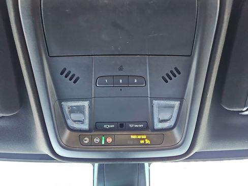 Used 2023 Cadillac XT5 Luxury image 21