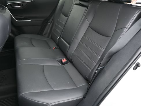 Used 2023 Toyota RAV4 Limited image 30