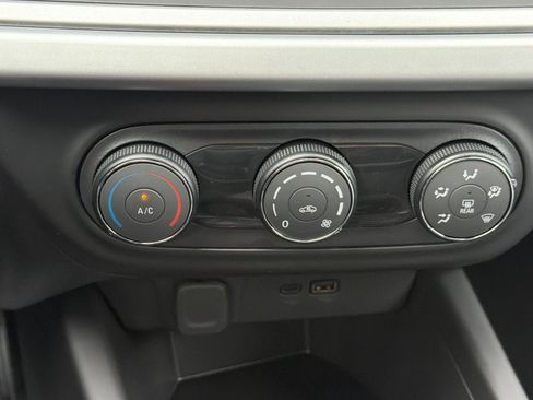 New 2026 Chevrolet Trax LS image 18