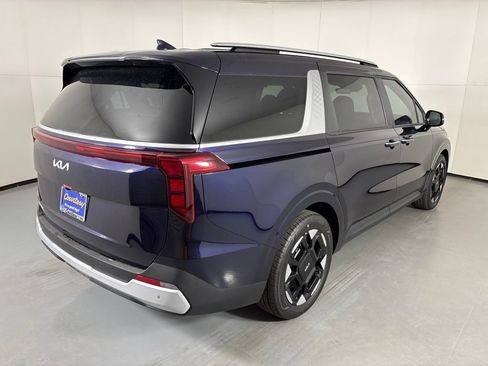 New 2026 Kia Carnival EX FWD image 8
