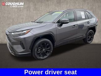 Used 2022 Toyota RAV4 SE video 2