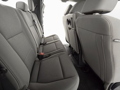 Used 2022 Ford F250 XL w/ Power Equipment Group image 27