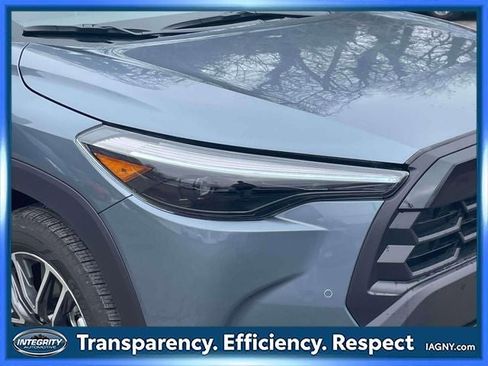 Certified 2026 Toyota Corolla Cross XLE image 10