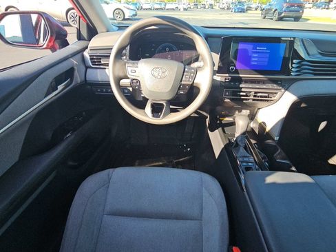 Used 2025 Toyota Camry LE FWD image 9
