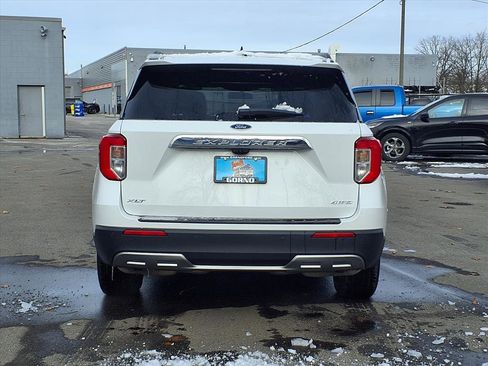 Used 2021 Ford Explorer XLT w/ Equipment Group 202A image 22