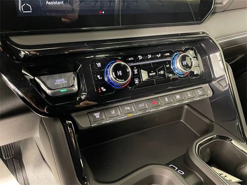 New 2026 GMC Sierra 2500 AT4X w/ AT4X AEV Edition image 6