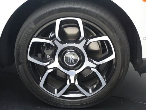 Certified 2022 Rolls-Royce Cullinan Black Badge AWD/4WD image 16