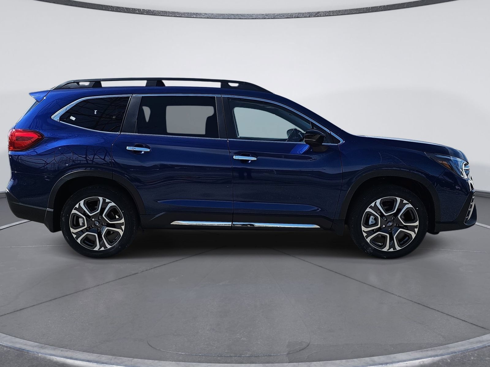 New 2026 Subaru Ascent Touring w/ Popular Package #1 AWD/4WD image 2