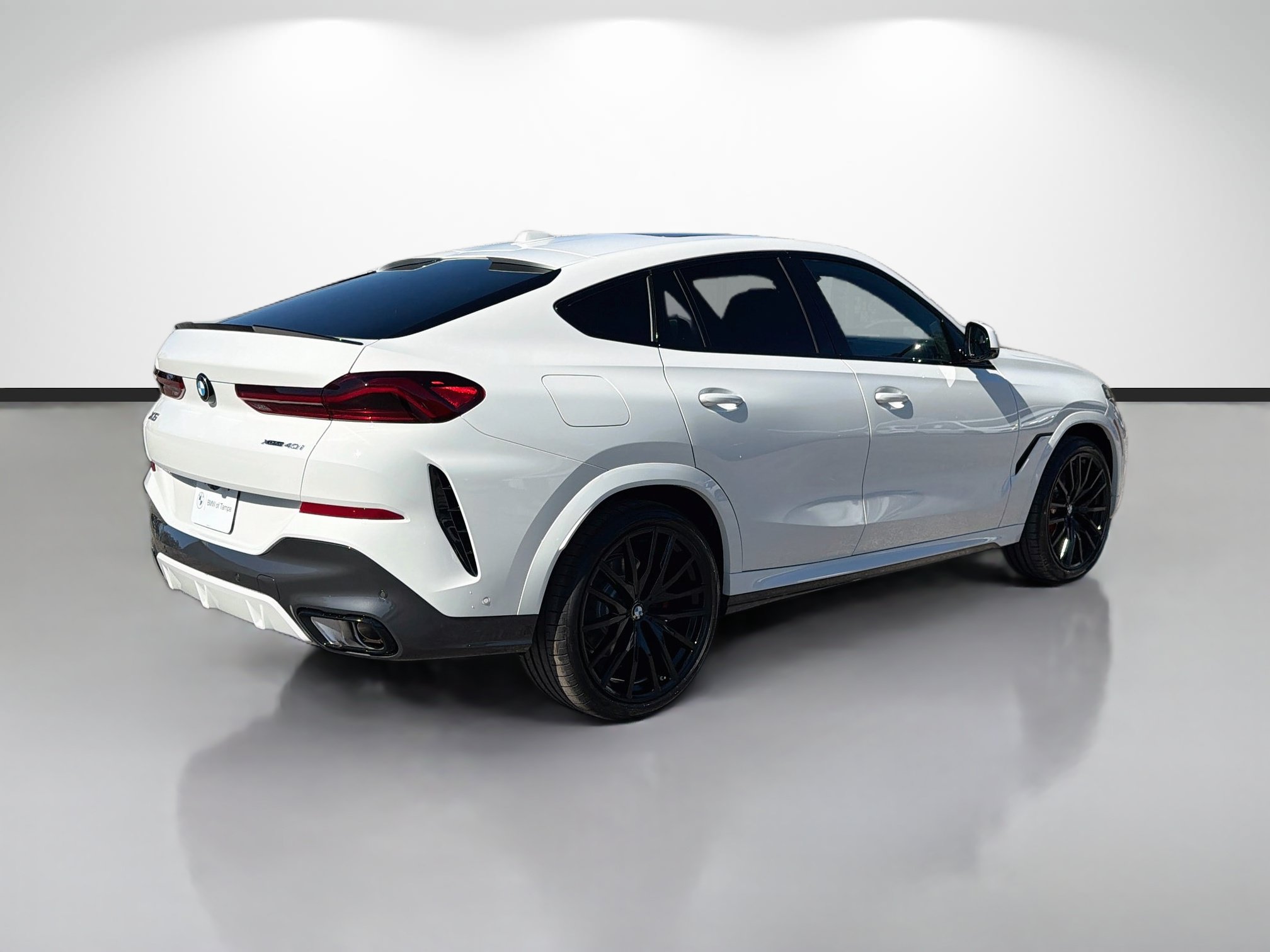 New 2027 BMW X6 xDrive40i w/ Executive Package AWD/4WD image 3