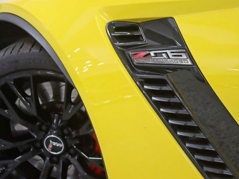 Used 2015 Chevrolet Corvette Z06 w/ 2LZ Preferred Equipment Group image 13