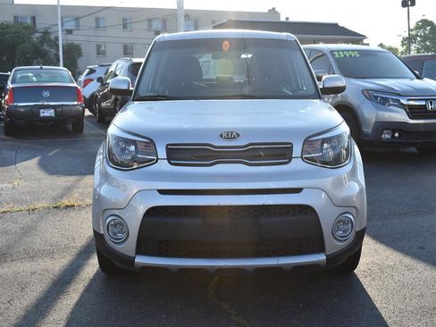 Used 2018 Kia Soul + image 2