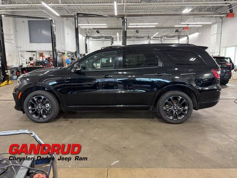 Used 2025 Dodge Durango GT image 1