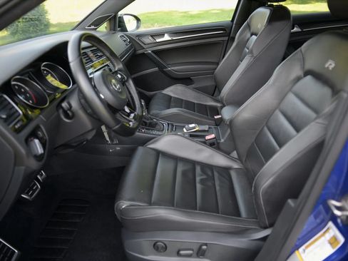 Used 2015 Volkswagen Golf R 4-Door AWD/4WD image 30