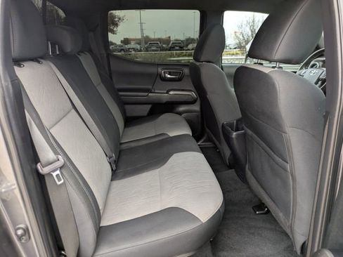 Used 2023 Toyota Tacoma TRD Sport image 29