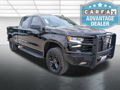 Used 2024 Chevrolet Silverado 1500 LT Trail Boss w/ Convenience Package II AWD/4WD image 4