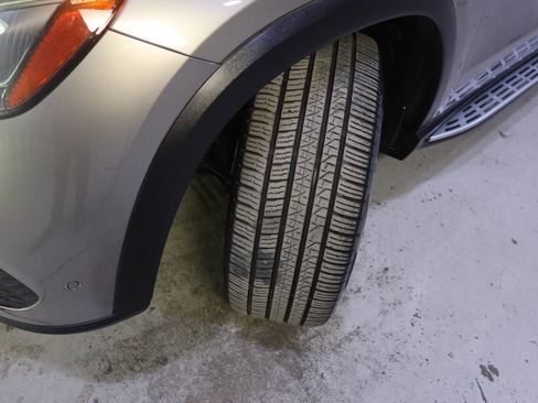 Used 2022 Mercedes-Benz GLE 350 image 11