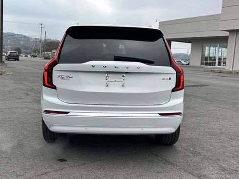 New 2026 Volvo XC90 B6 Plus w/ Protection Package Premier image 4
