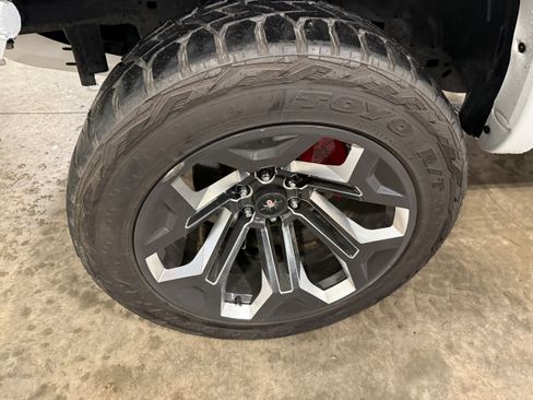 Used 2022 RAM 1500 Big Horn AWD/4WD image 36