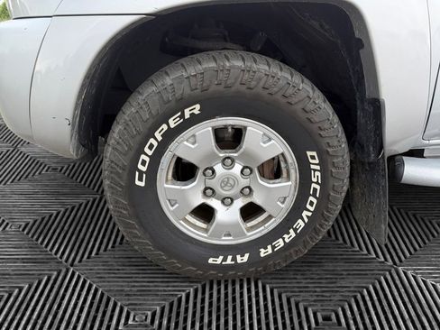 Used 2007 Toyota Tacoma PreRunner RWD image 15