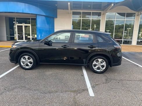 Used 2023 Honda HR-V LX image 5