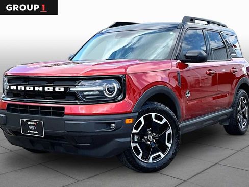Used 2022 Ford Bronco Sport Outer Banks w/ Tech Package AWD/4WD image 1