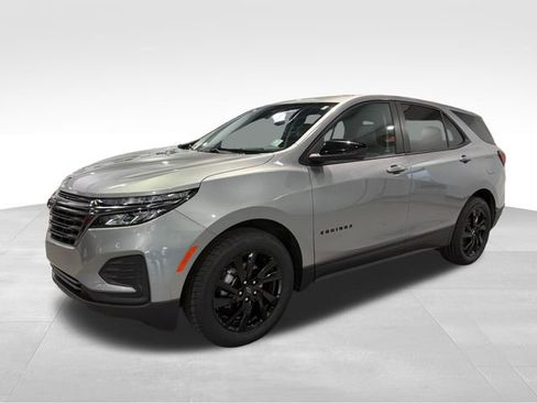 Certified 2024 Chevrolet Equinox LS w/ LS Convenience Package image 3