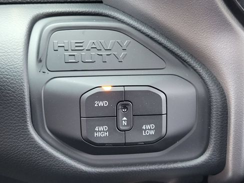 New 2026 RAM 2500 Big Horn AWD/4WD image 13