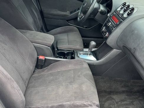 Used 2011 Nissan Altima 2.5 S FWD image 12