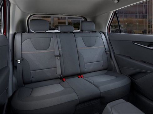 New 2025 Kia Niro LX image 16