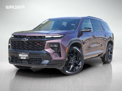 Used 2025 Chevrolet Traverse RS