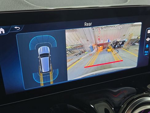 Certified 2025 Mercedes-Benz GLB 250 image 23